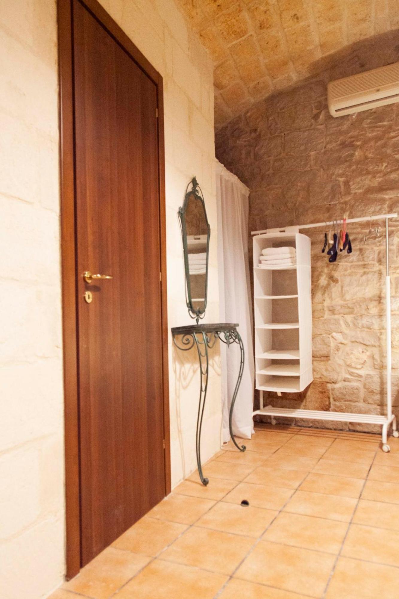 Casa Vacanze Scolanova トラーニ エクステリア 写真